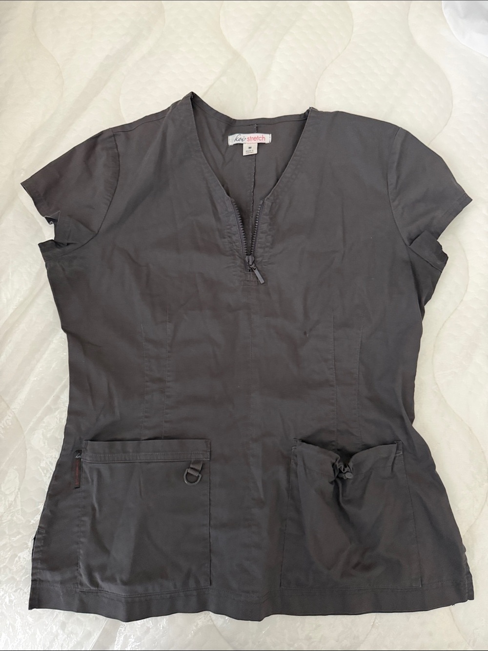 koi Women's Short Sleeve V-Neck Zip Scrub Top in Charcoal